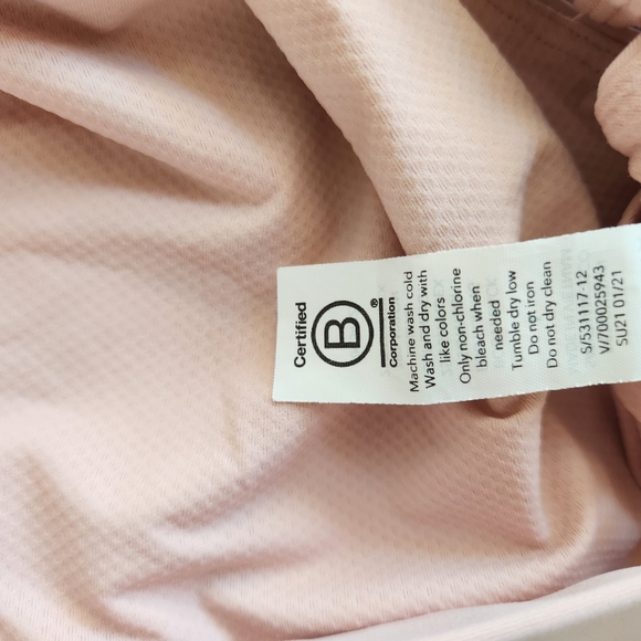 Athleta Pink Sport bra size L - Picture 8 of 9